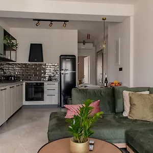 Chelmis Sea Front - Atlantis Apartment